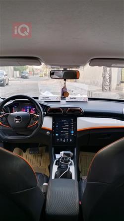 دۆنگ فینگ شاین